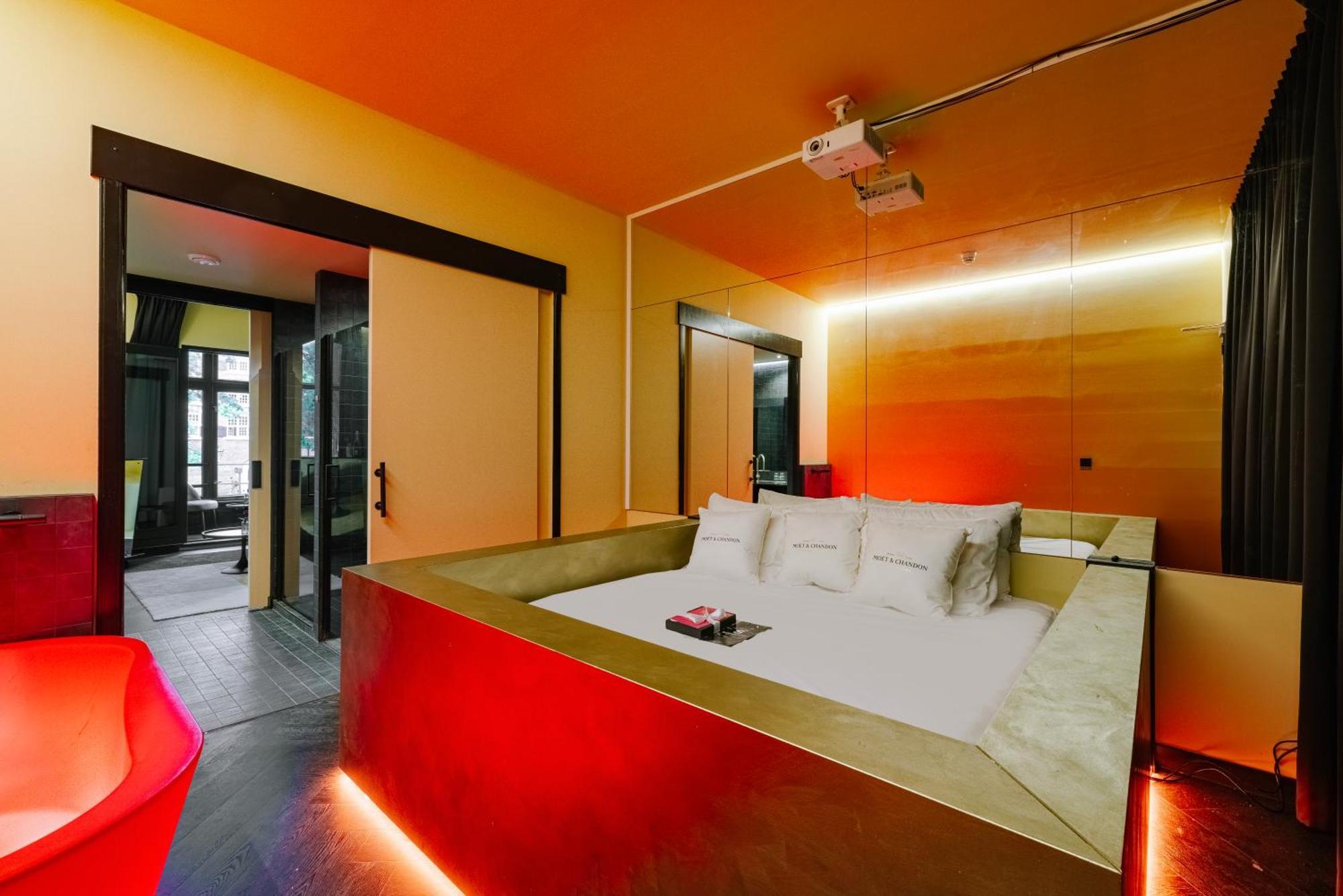 Supper Hotel Amsterdam Bagian luar foto