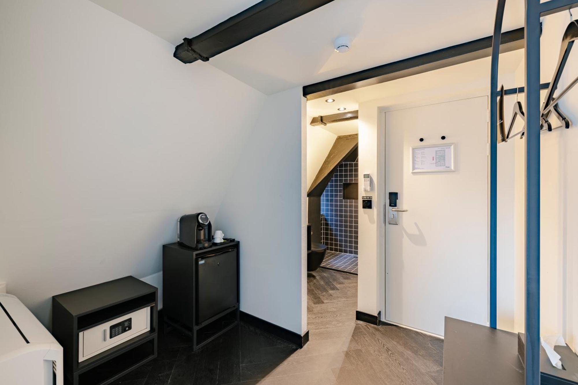 Supper Hotel Amsterdam Bagian luar foto